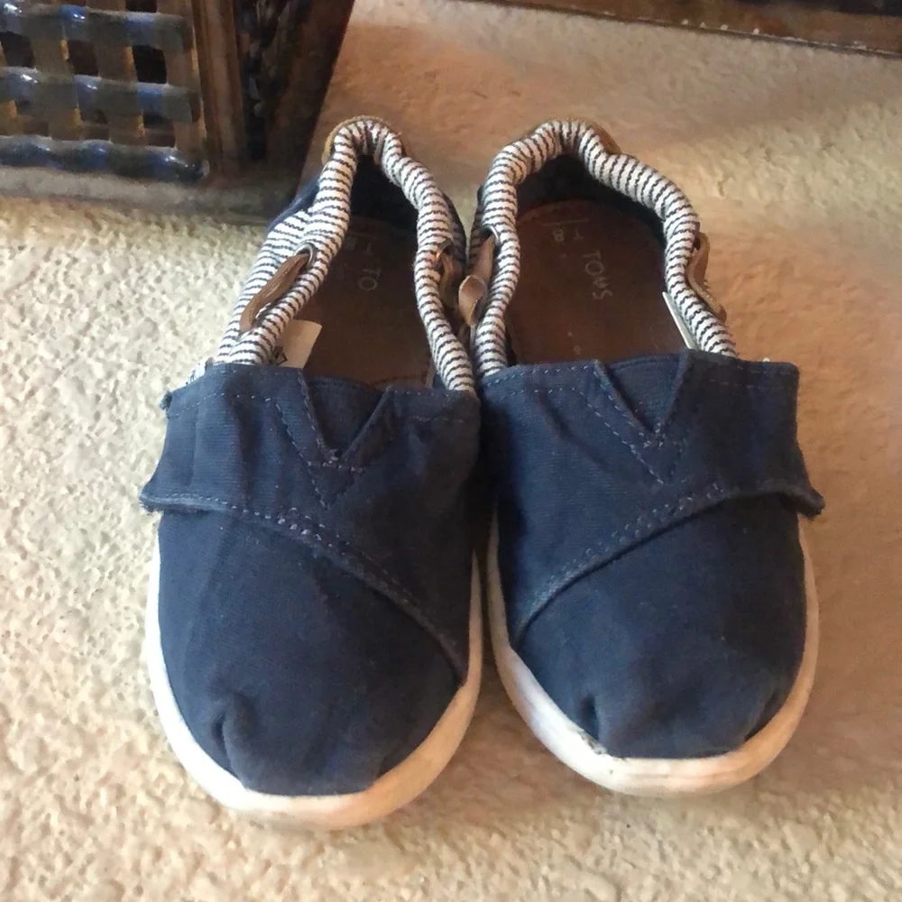 Toms toddler canvas slip on striped navy‎ shoes